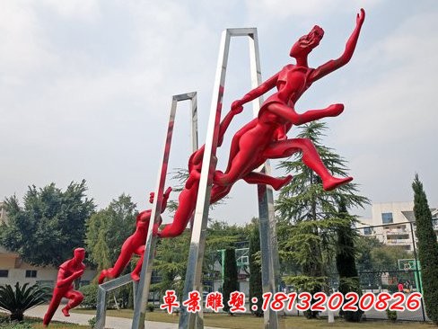 抽象赛跑的人物雕塑