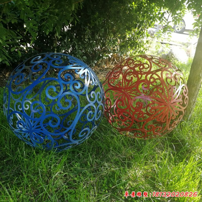 公园彩色不锈钢镂空球雕塑