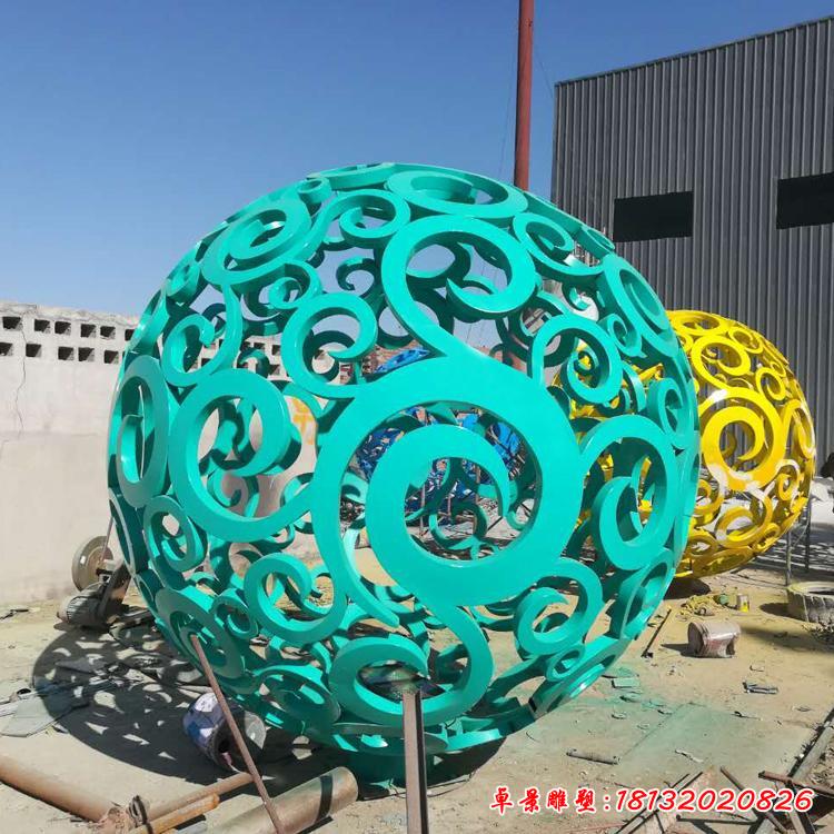 不锈钢彩绘镂空球雕塑 (4)