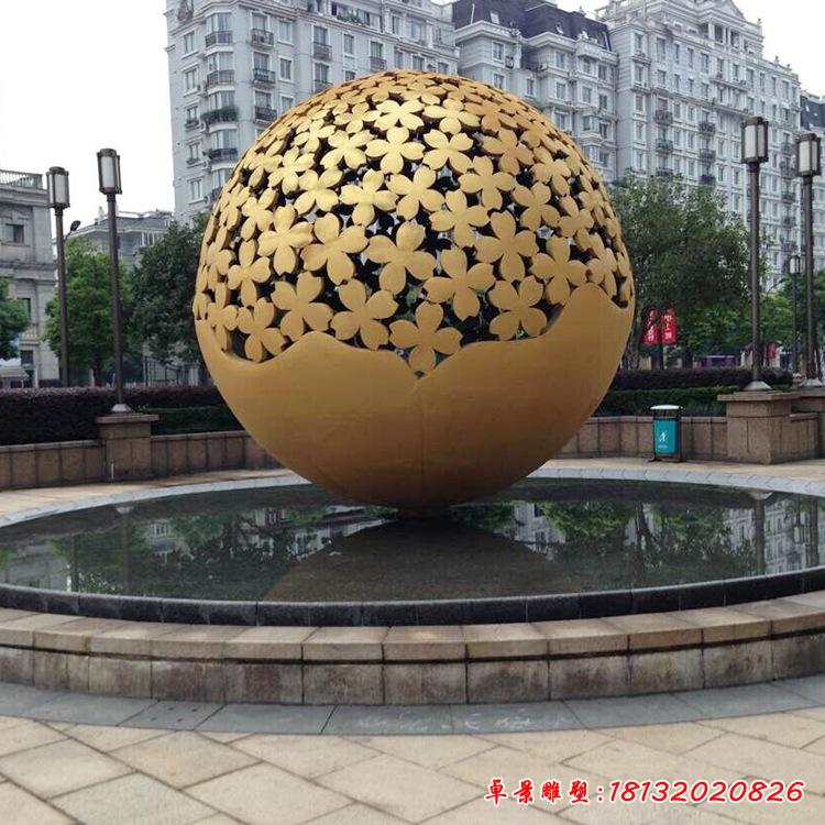 不锈钢广场镂空球雕塑4