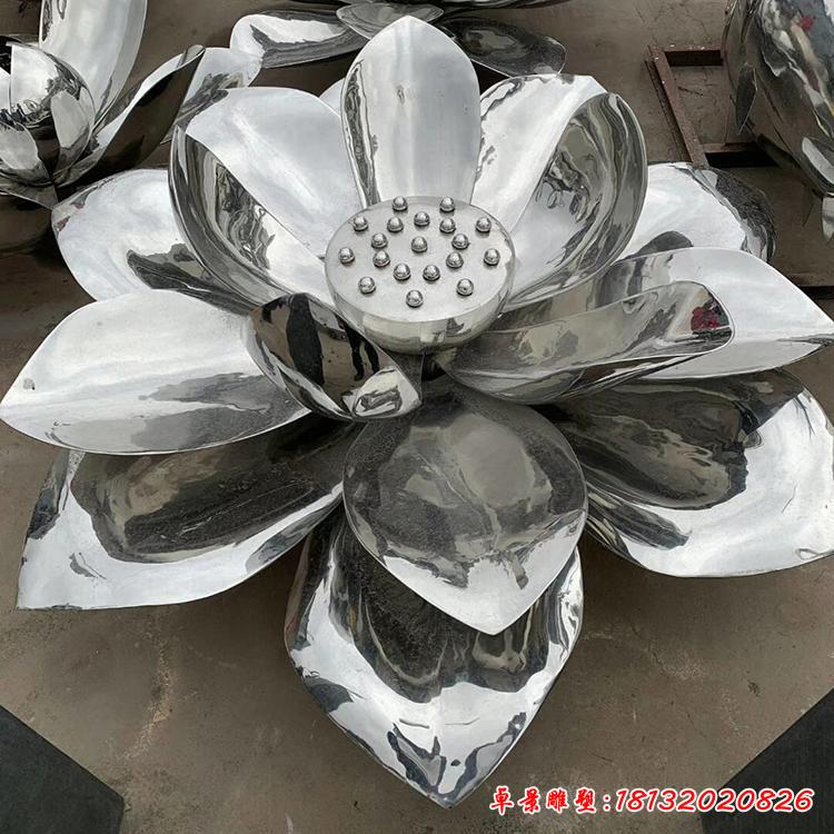 不锈钢雕塑莲花 荷花镜面金属雕塑 售楼部水系水池 园林景观厂家59690509