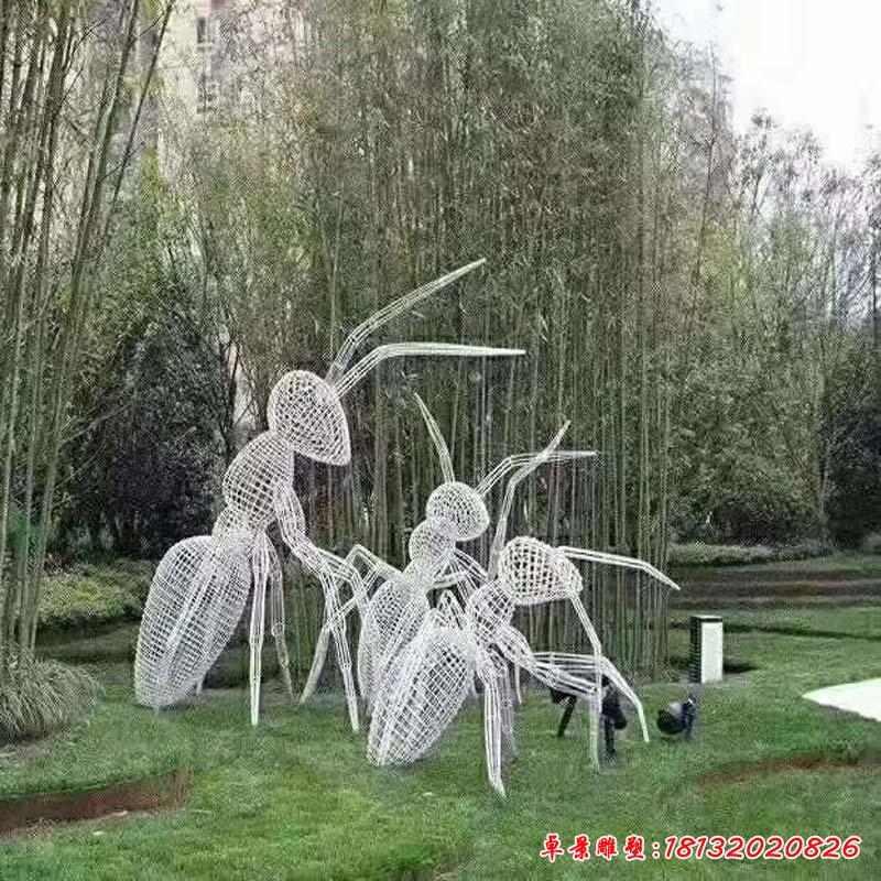 不锈钢镂空蚂蚁雕塑