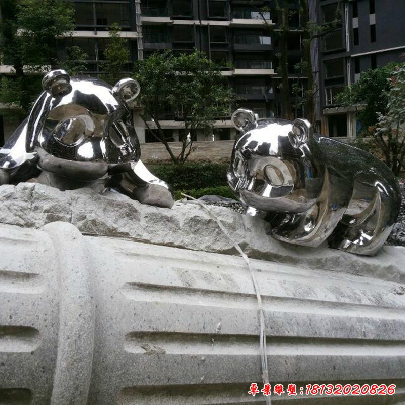 不锈钢园林熊猫雕塑