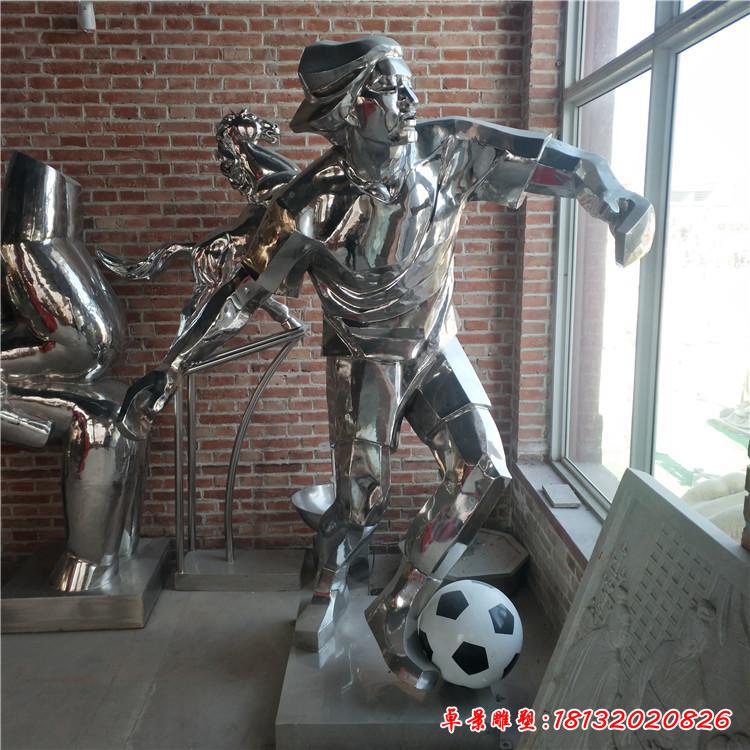 不锈钢校园踢足球雕塑 (2)