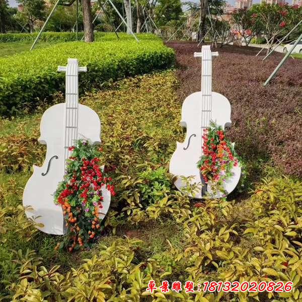 不锈钢提琴雕塑 (1)