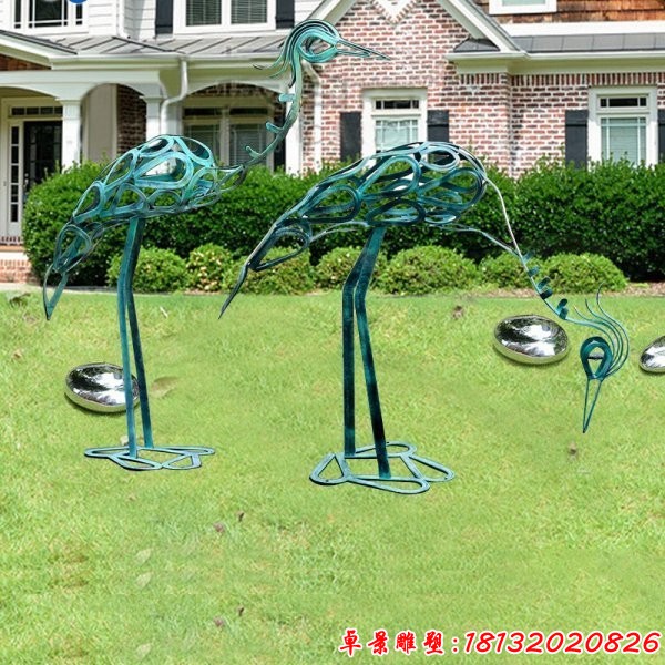 草坪不锈钢镂空仙鹤雕塑
