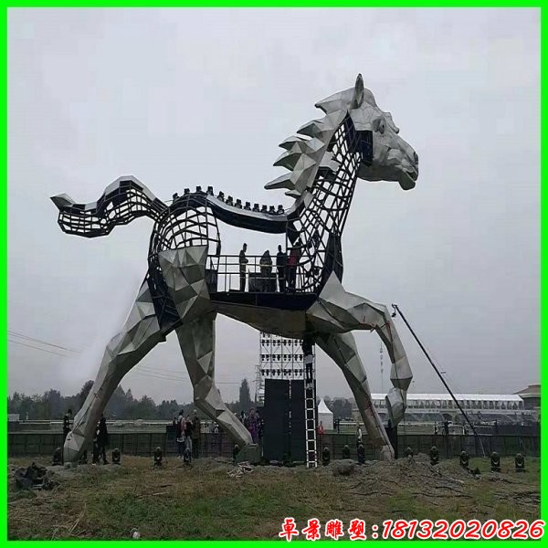 大型不锈钢镂空马雕塑