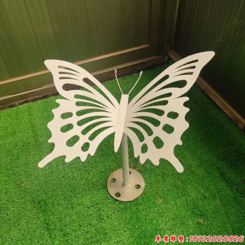 草坪不锈钢抽象镂空蝴蝶雕塑