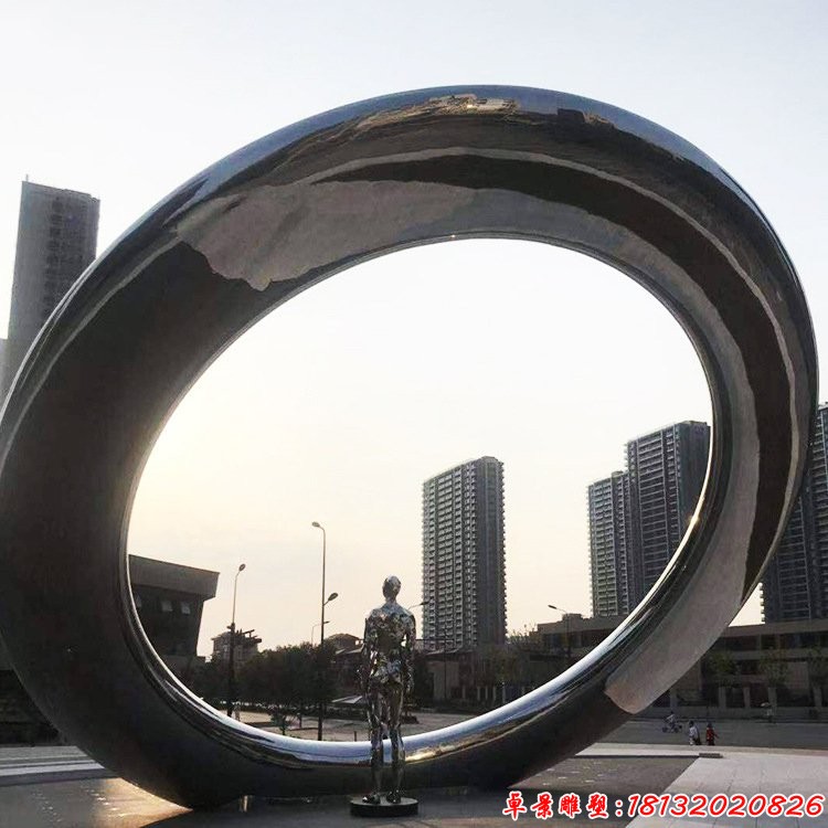 城市大型不锈钢抽象圆环人物雕塑