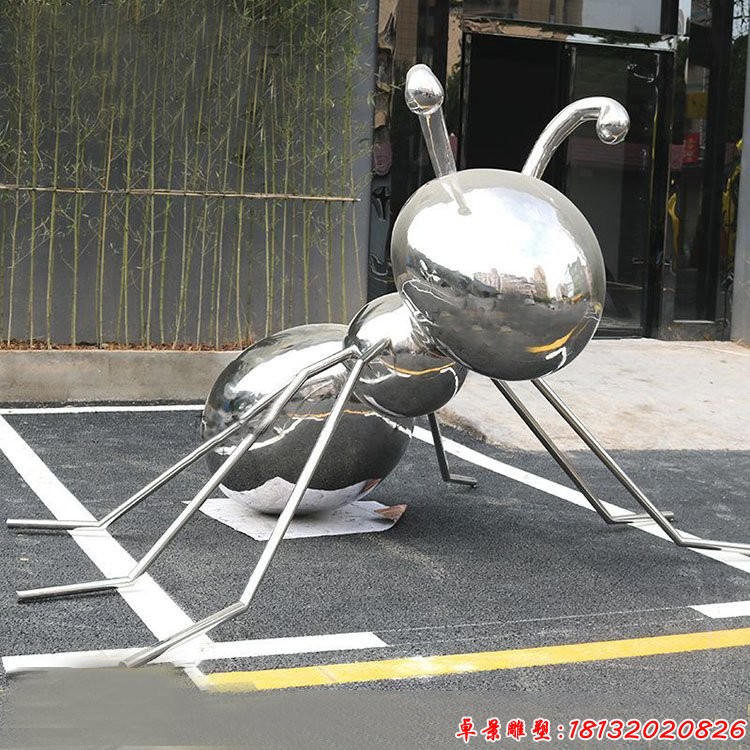 不锈钢广场镜面蚂蚁雕塑