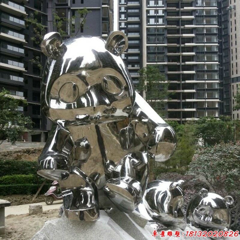 镜面不锈钢熊猫雕塑 (1)