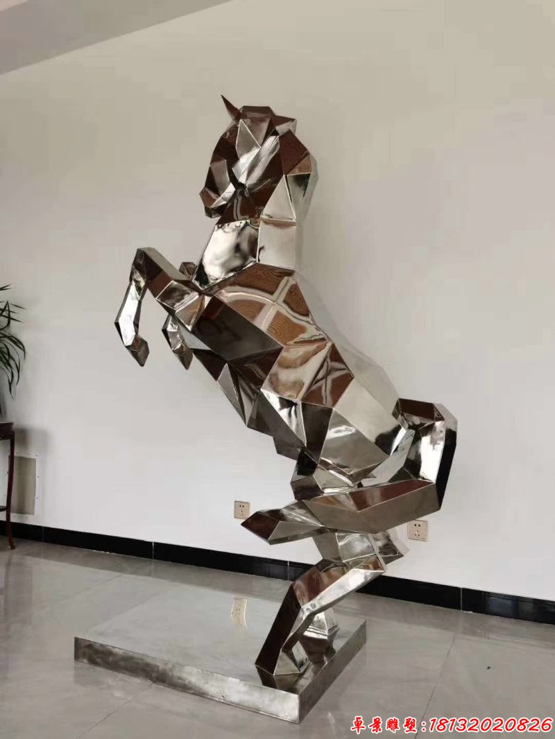 不锈钢几何块面立马雕塑 (2)
