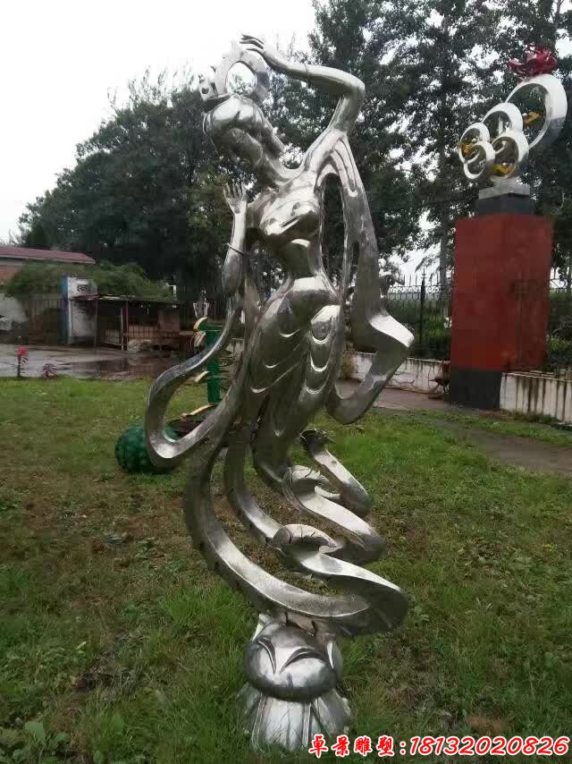 不锈钢莲花仙女雕塑 (2)