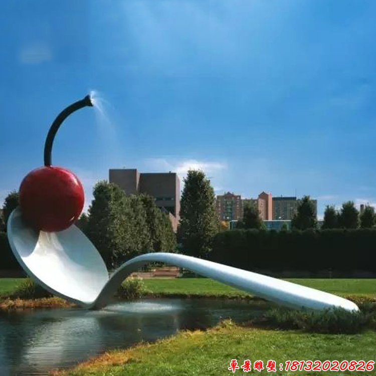 不锈钢喷水樱桃和勺子雕塑 (2)