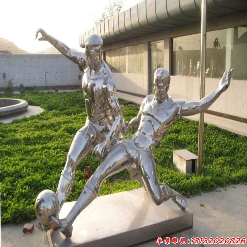 不锈钢体育主题踢足球人物雕塑