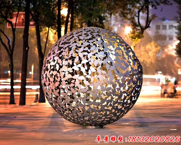 不锈钢银杏叶镂空球，公园景观雕塑