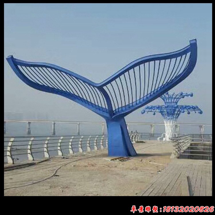 不锈钢鲸鱼尾巴海边雕塑