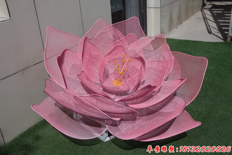 不锈钢荷花造型雕塑