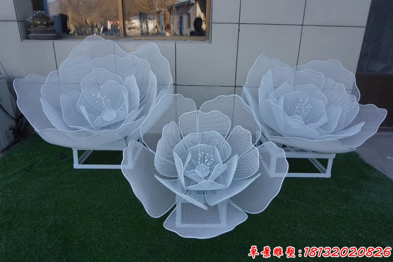 不锈钢镂空荷花雕塑