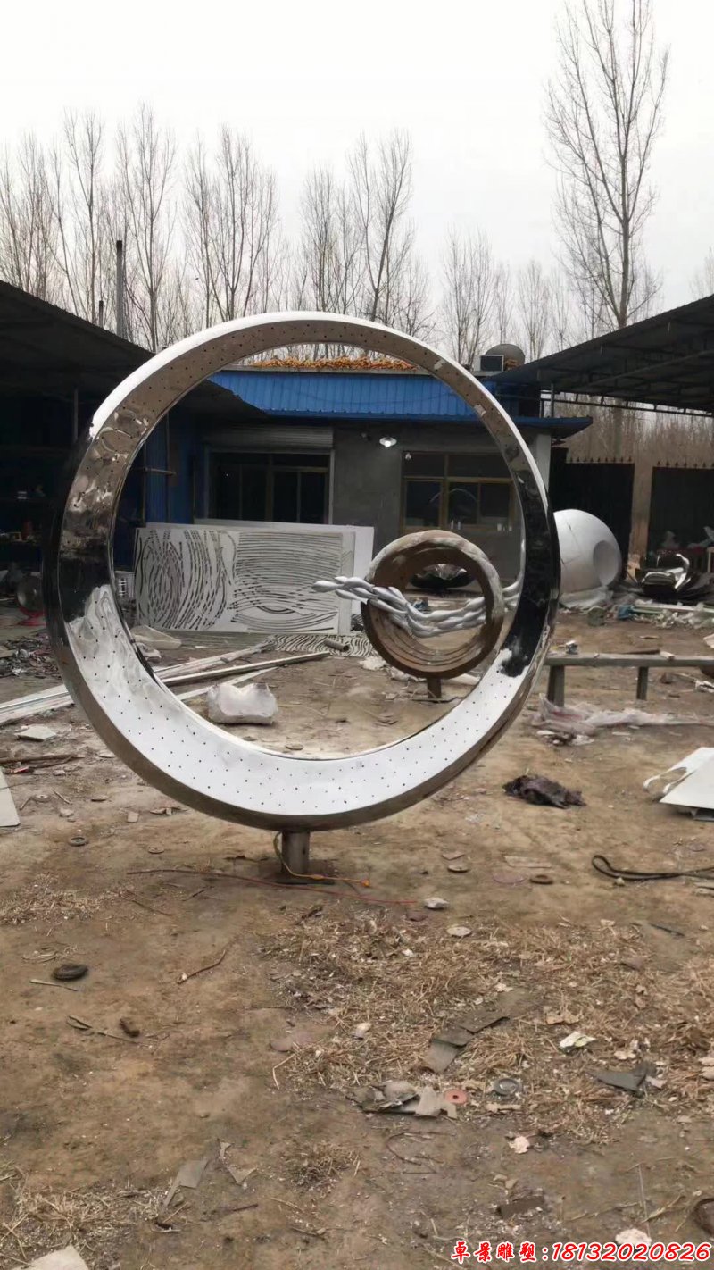 不锈钢抽象圆环艺术雕塑