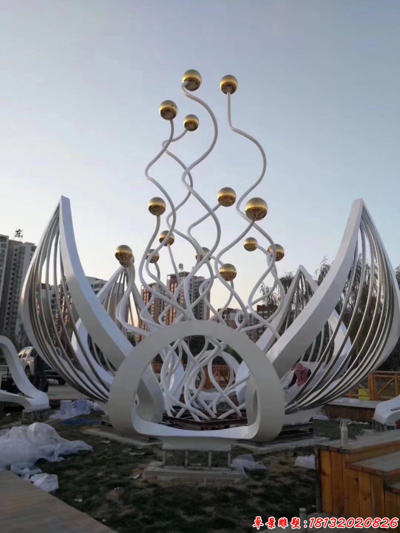 城市不锈钢抽象花朵雕塑