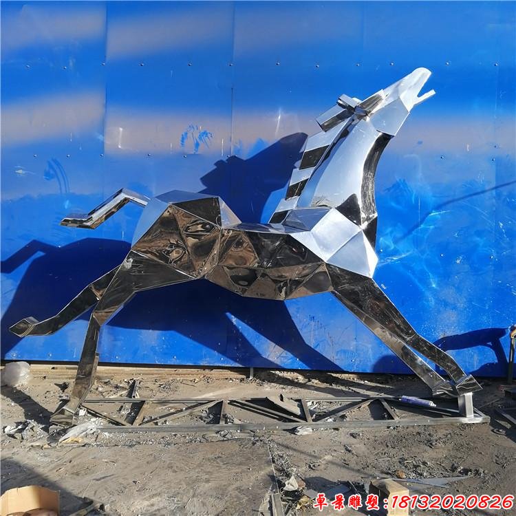 不锈钢公园镜面几何马雕塑