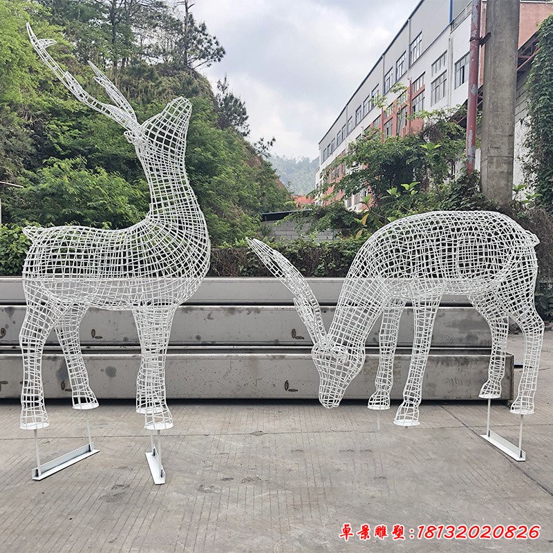 不锈钢镂空鹿小区雕塑