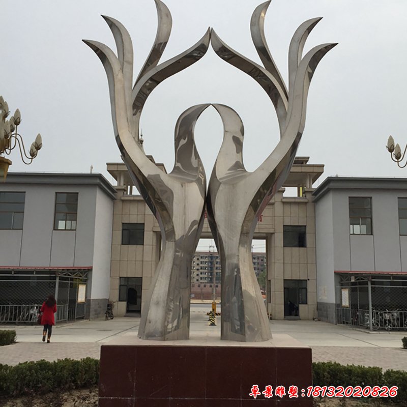 不锈钢桃心雕塑 校园景观雕塑
