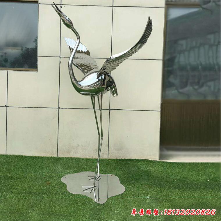 不锈钢仙鹤景观雕塑