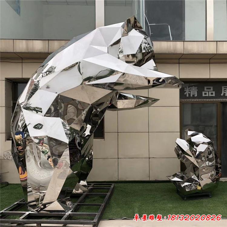 不锈钢熊猫景观雕塑