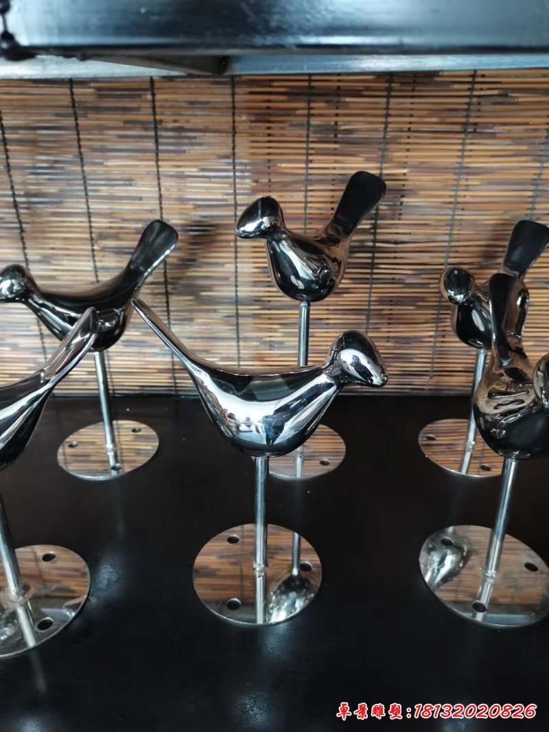 不锈钢抽象小鸟景观雕塑