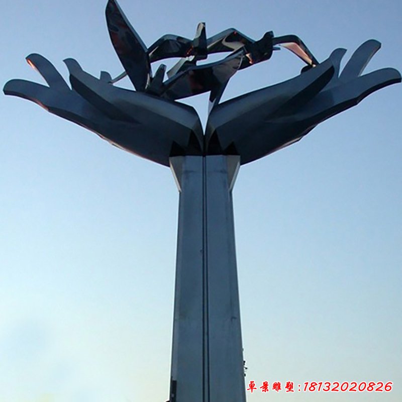 不锈钢手托鸽子  广场景观雕塑 (1)