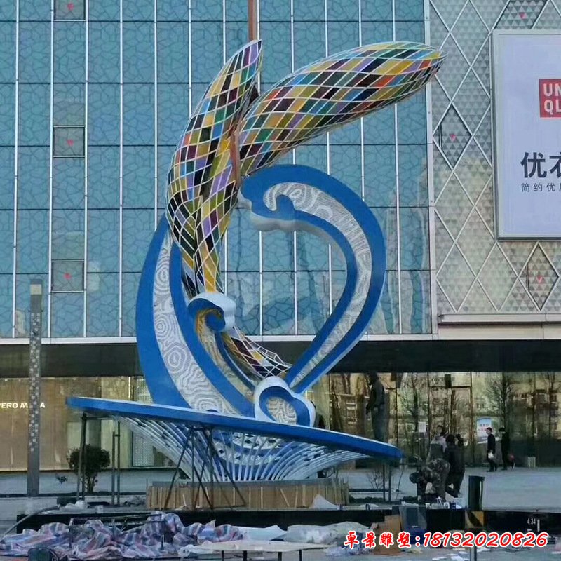 商场不锈钢抽象海浪和鱼雕塑