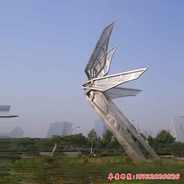 大型不锈钢抽象翅膀雕塑