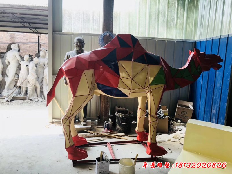 不锈钢彩绘骆驼雕塑