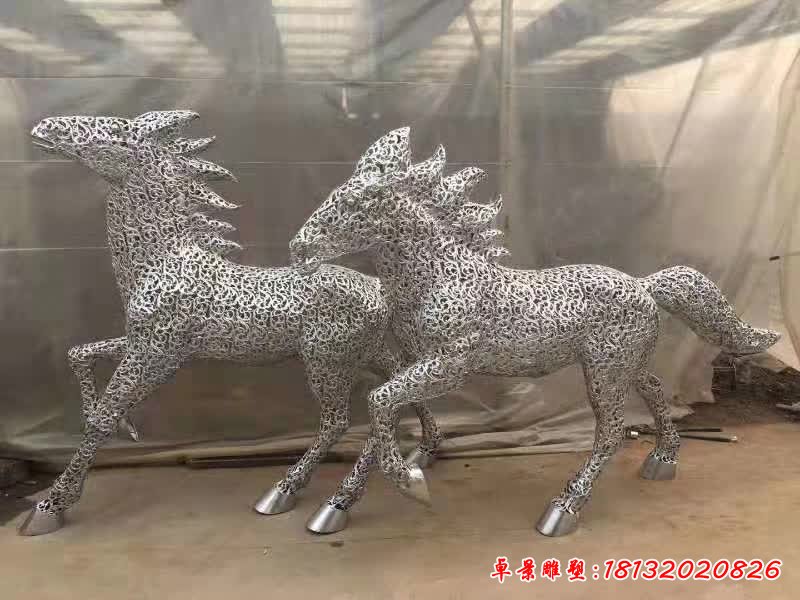 不锈钢镂空奔跑马雕塑 (2)