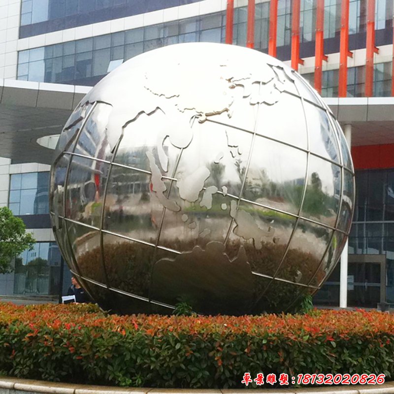 不锈钢镜面球雕塑
