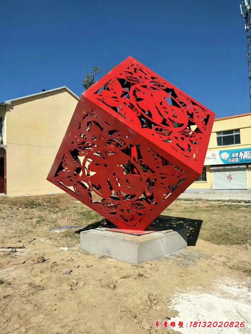 不锈钢剪纸镂空景观雕塑