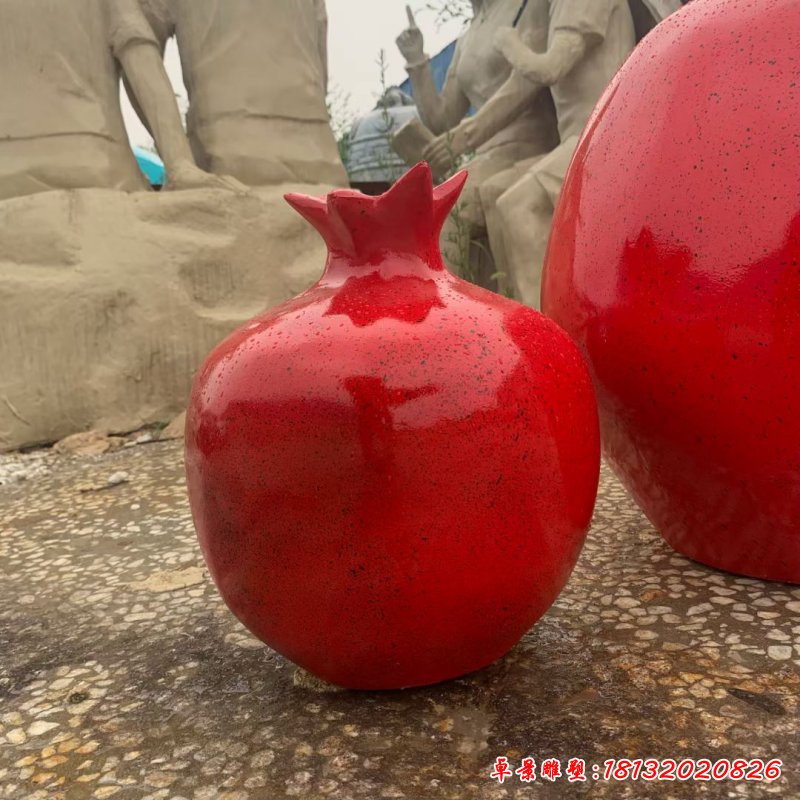 不锈钢石榴雕塑2