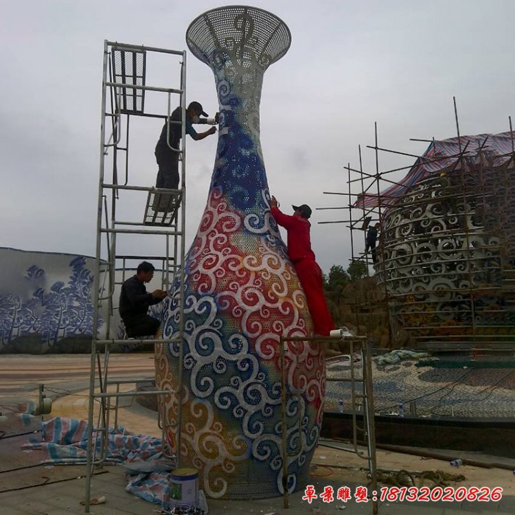 不锈钢花瓶雕塑,镂空花瓶不锈钢雕塑,广场花瓶不锈钢雕塑