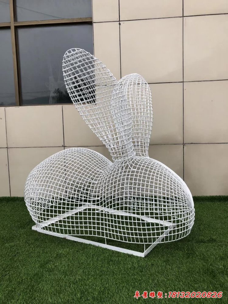 不锈钢镂空兔子雕塑 (4)