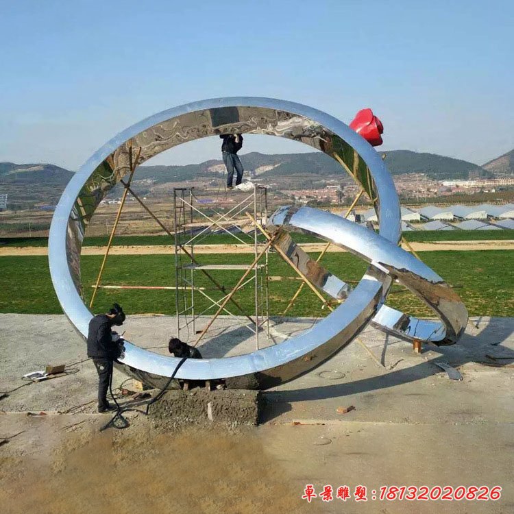 公园镜面不锈钢玫瑰花戒指雕塑