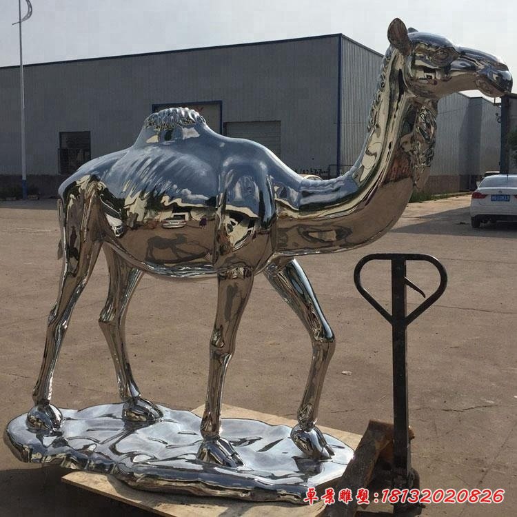 不锈钢骆驼动物镜面雕塑