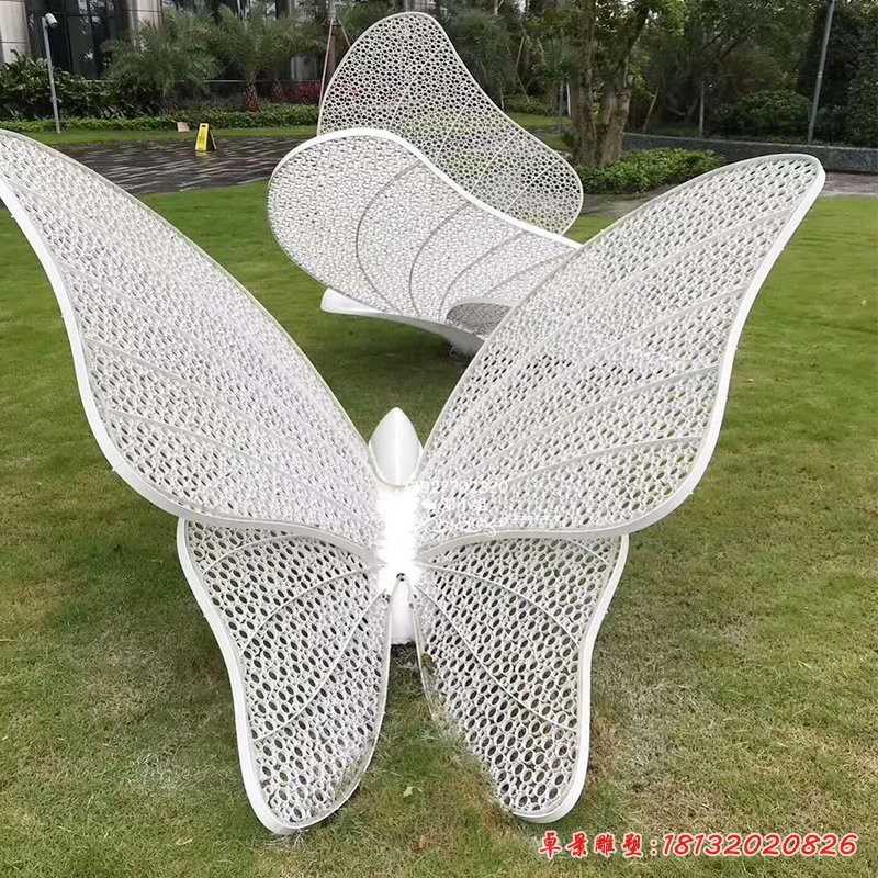 草坪镂空蝴蝶不锈钢雕塑