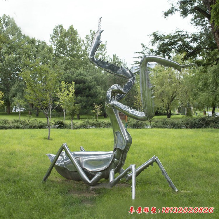 草坪不锈钢螳螂雕塑[1]