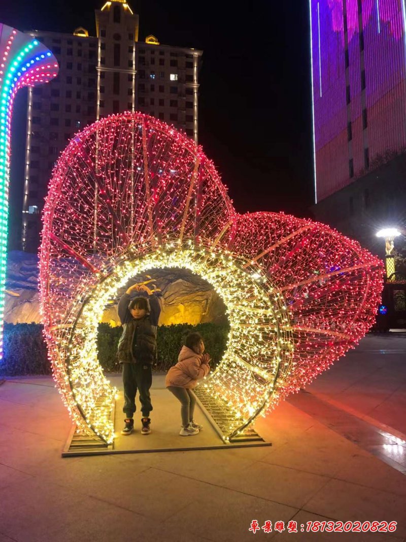发光镂空爱心拱门不锈钢雕塑