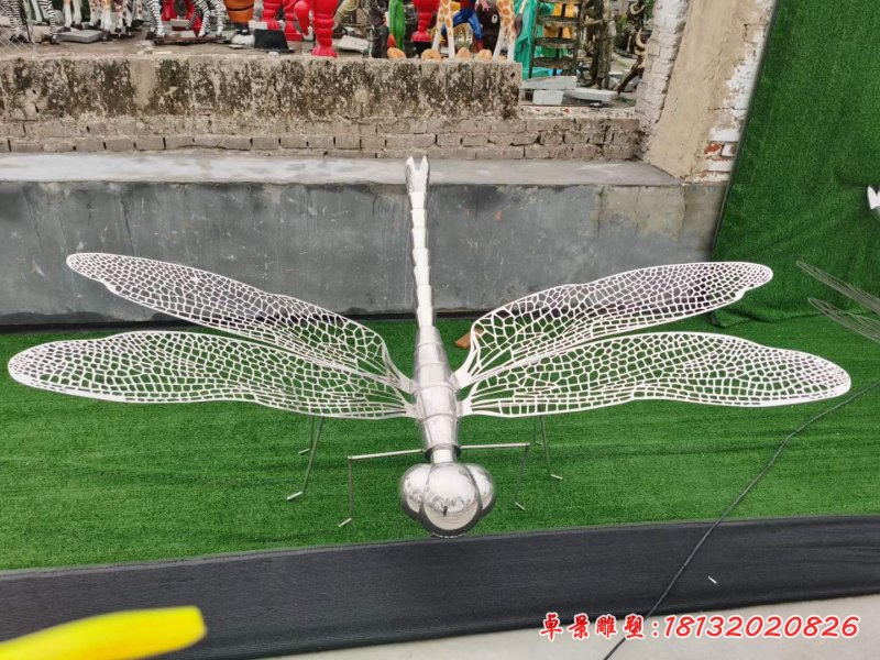 不锈钢镂空蜻蜓雕塑 (3)