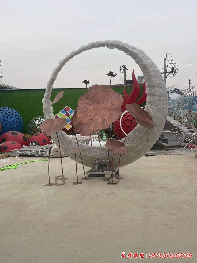 镂空荷花圆环不锈钢雕塑