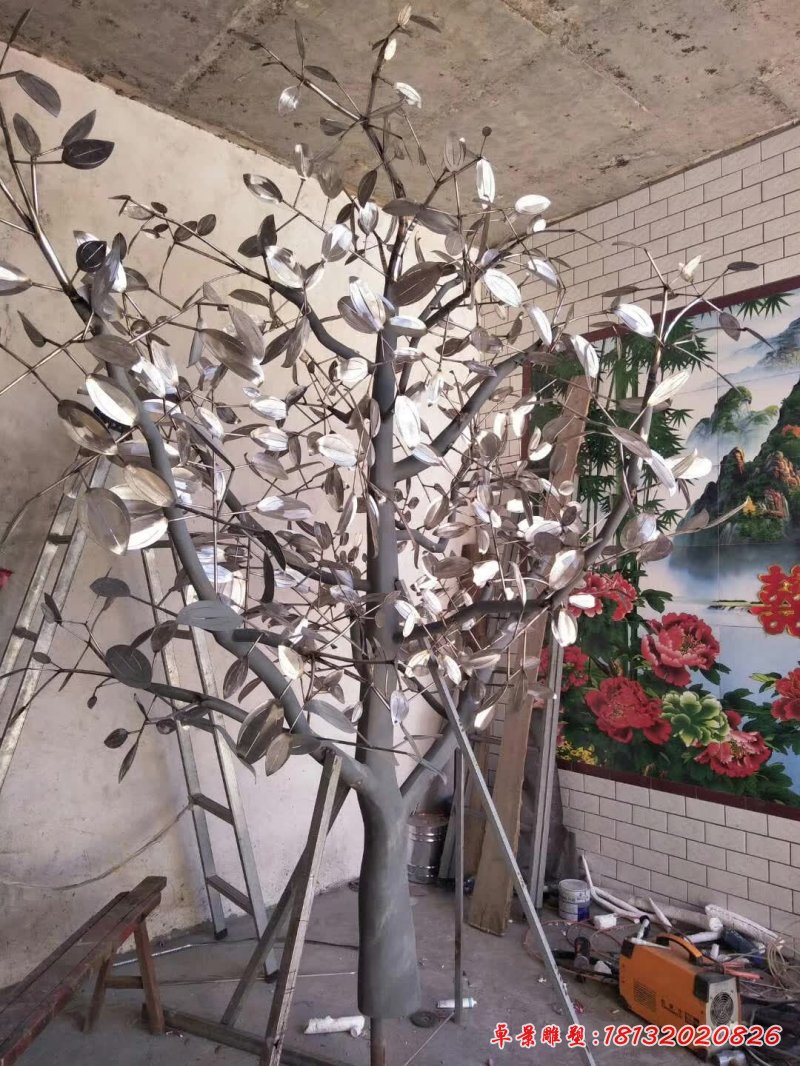 不锈钢树雕塑