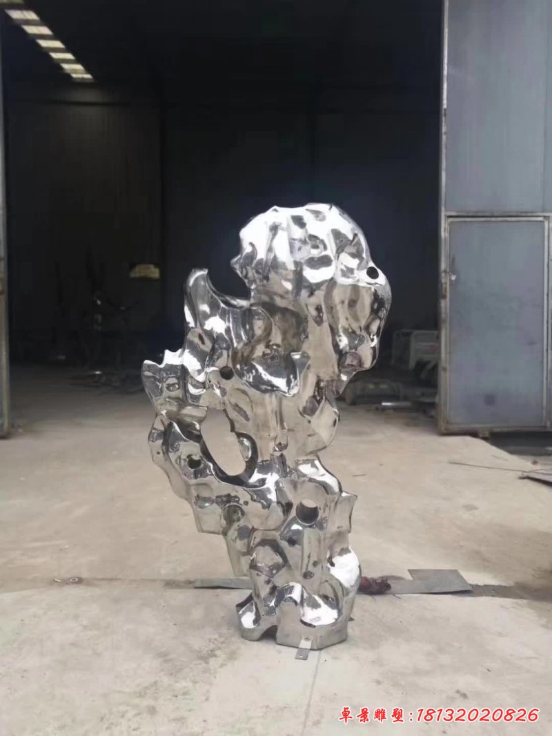 不锈钢太湖石景观雕塑